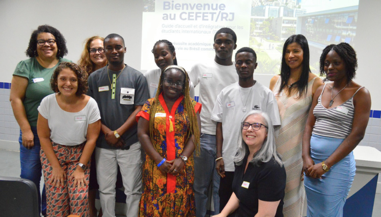 Cefet/RJ inicia 1ª turma de português para alunos estrangeiros do programa PEC-PLE